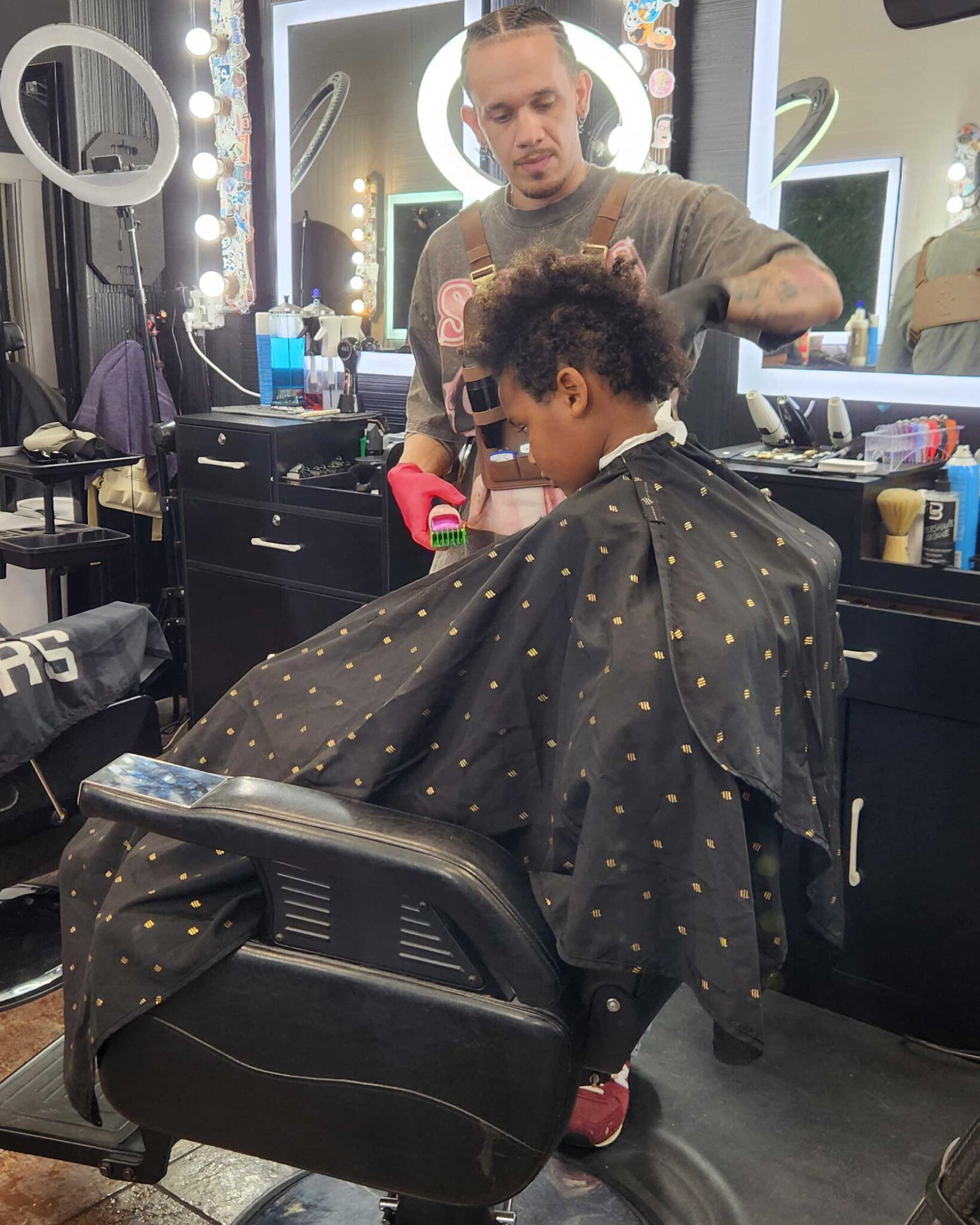 Makk’s Barber Parlor offers free haircuts for children